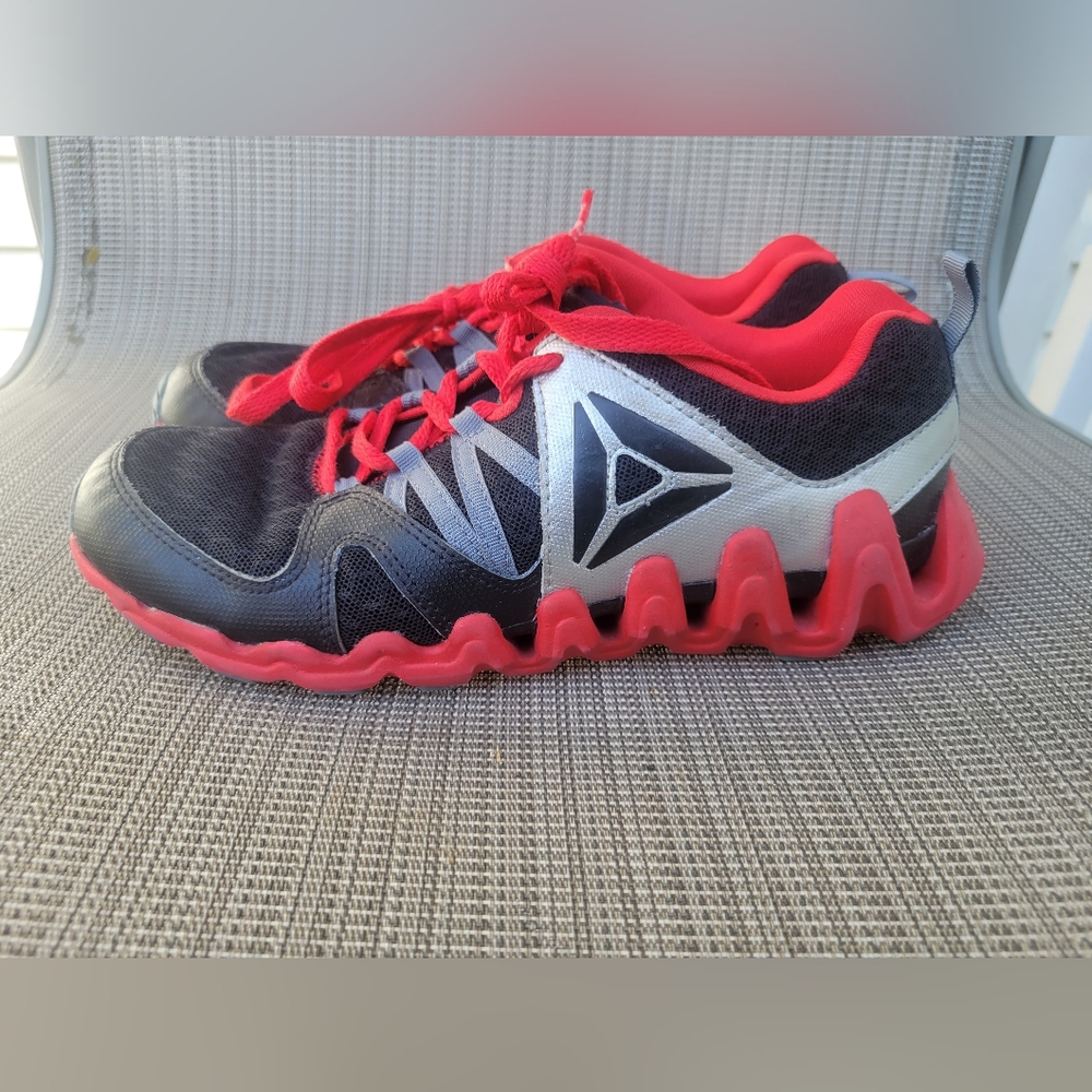 Reebok Zig Big N' Fast Fire BD3907 Boys Size 5